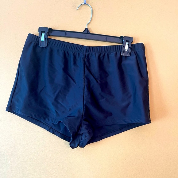 NWOT Two Pieces Swimsuit - Picture 6 of 13